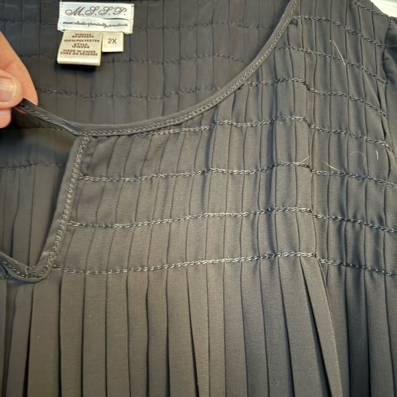 MSSP Woman 2X Black Sheer Pleated Tie Neck Blouse - Picture 6 of 10